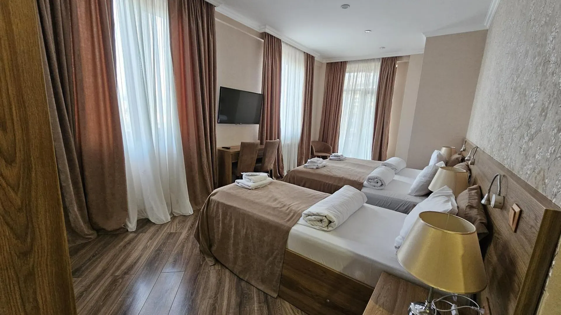 Hotel Giorgi Tiflis Gürcistan
